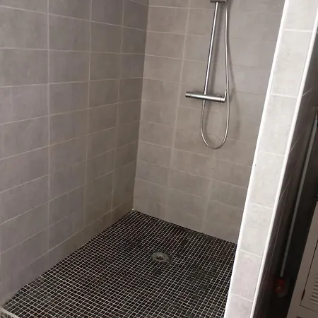 度假居 Maison En Pierre Village Calme - Cour Fermee, Parking Et Wifi Gratuit, Ideale Famille