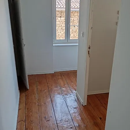 Casa vacanze Maison En Pierre Village Calme - Cour Fermée, Parking Et Wifi Gratuit, Idéale Famille La Sauvetat (Puy-de-Dome)